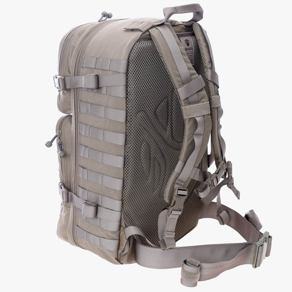 Snigel Specialist Backpack 40L – modulär uppdragsryggsäck, svart