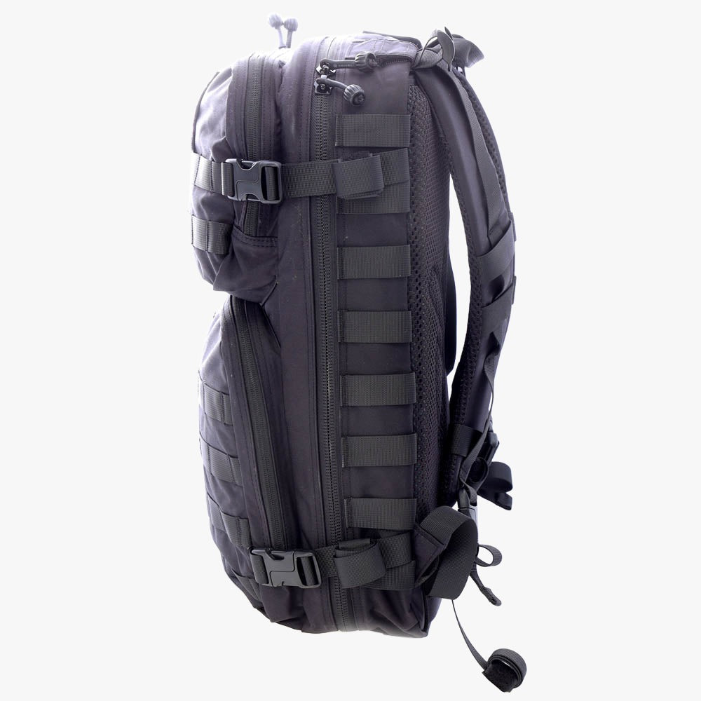 Snigel Specialist Backpack 30L – taktisk ryggsäck, oliv