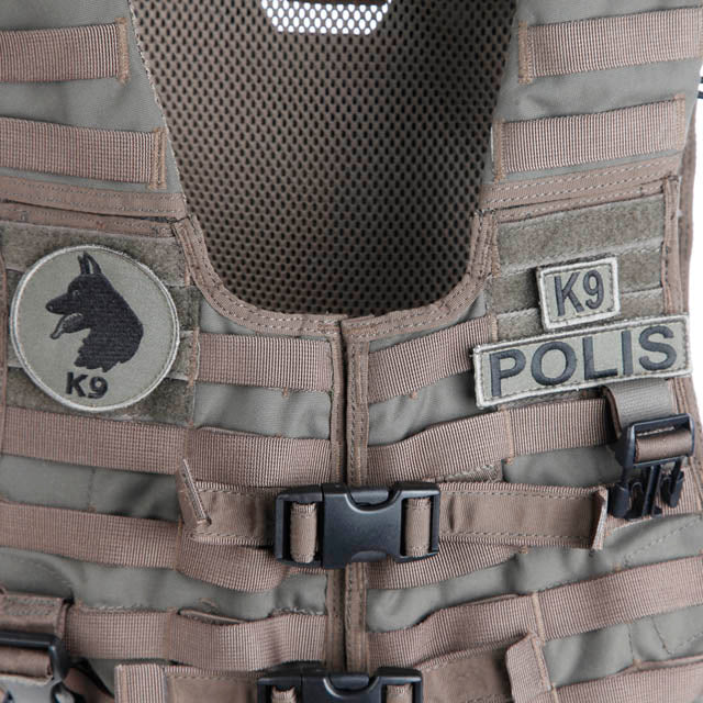 Snigel POLIS-märke (Small) 95 × 25 mm – Kardborremärke (Grå/Svart)